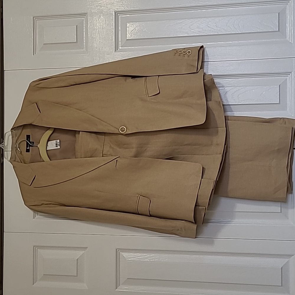 Women 3-Piece  Tan Larry Lavine Suit Skirt, Pant, Jacket